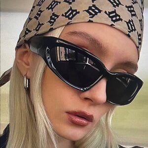 Stylish Black Sunglasses for Women